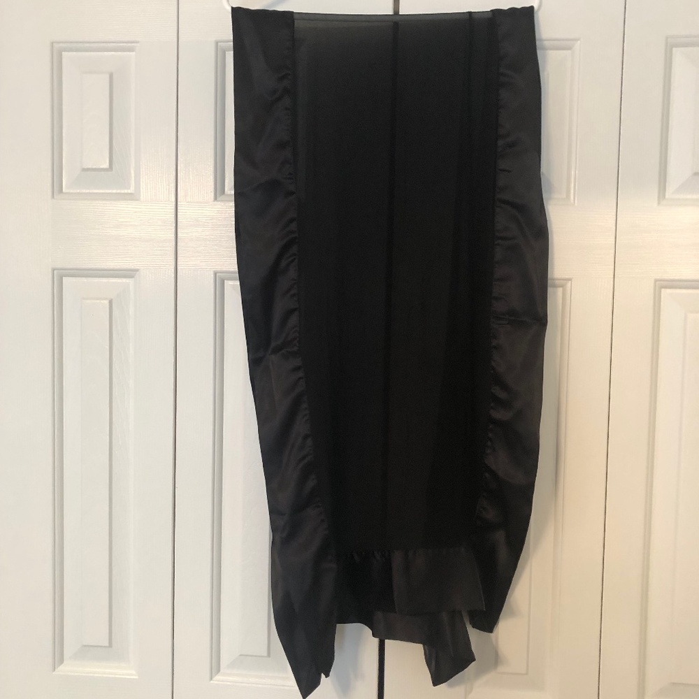 Black Sheer Scarf with Solid Satin Edges (Good Condition) Great For Formals